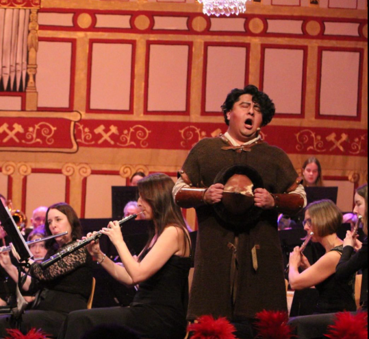 La OSJ celebra sus 23 años con un viaje musical acompañado por canto y laúd